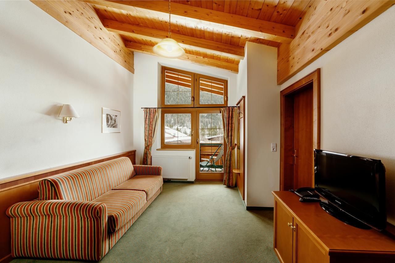 Hotel Pillerseehof Sankt Ulrich am Pillersee Exteriör bild