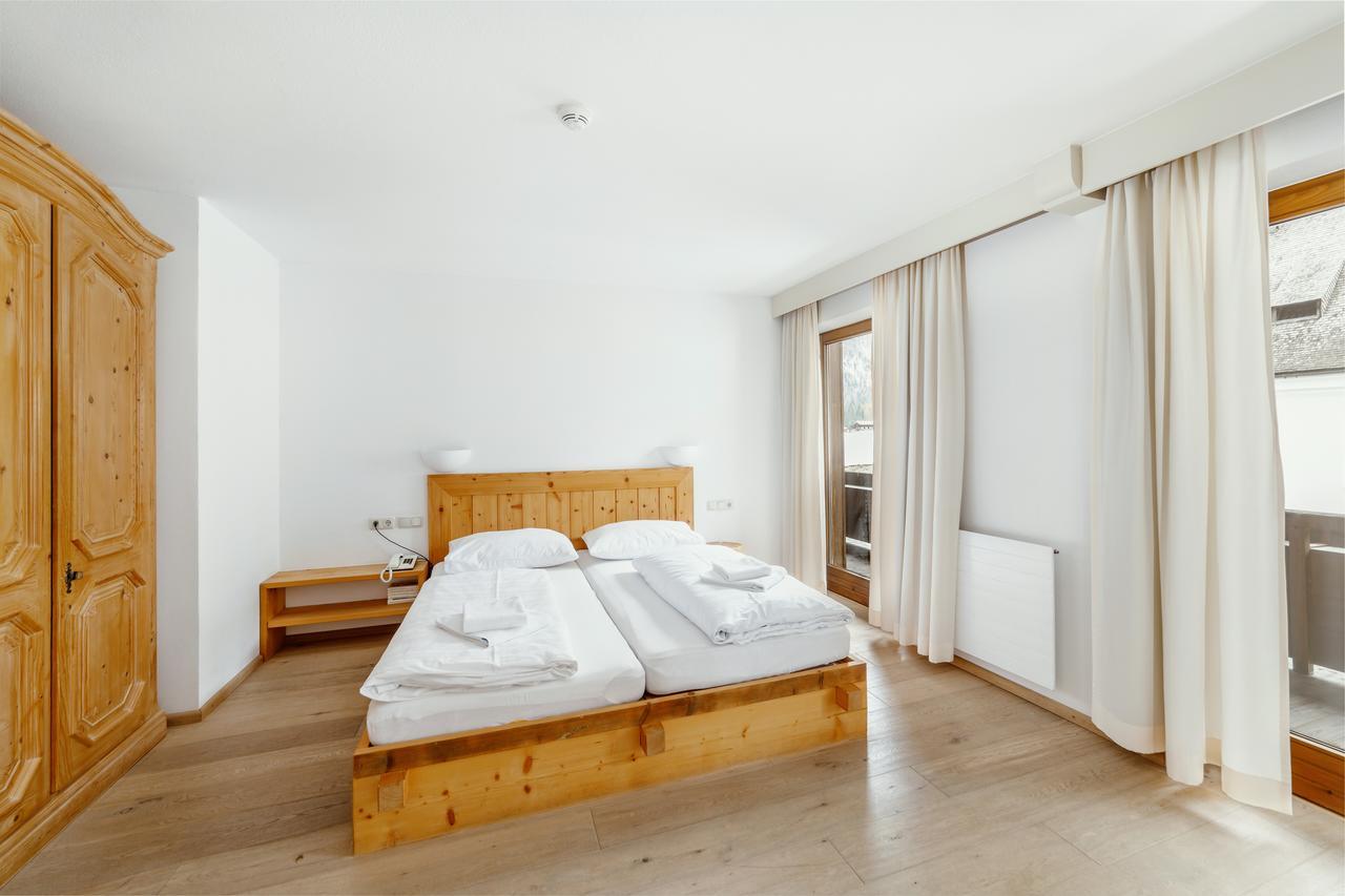 Hotel Pillerseehof Sankt Ulrich am Pillersee Rum bild